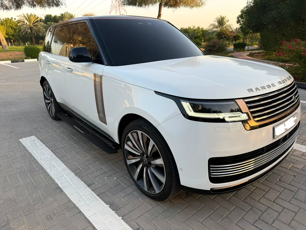 Land Rover Range Rover 2024 — photo 1 of 20