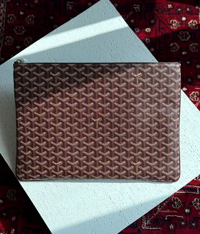 Goyard Senna GM clutch in burgundy