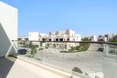 Ready to Move In | Corner &amp; Single Row | Back View