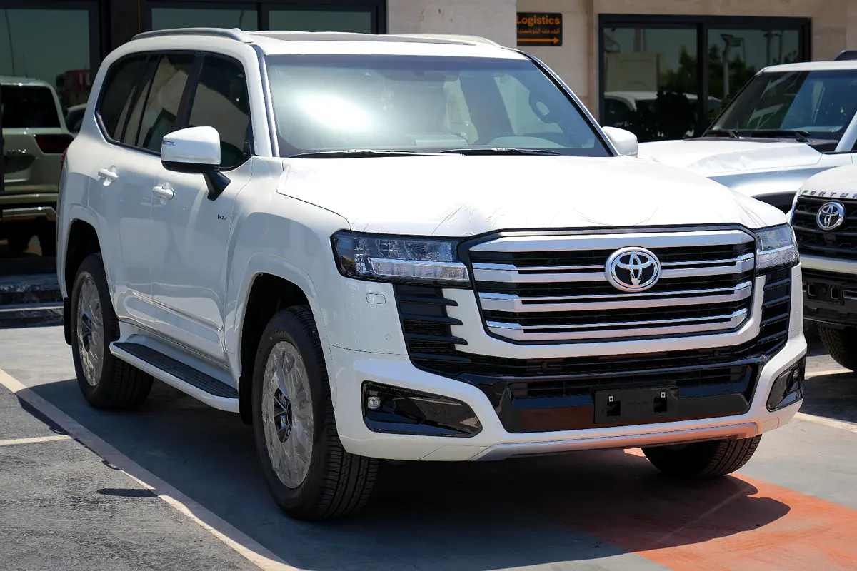 Toyota Land Cruiser 2026 — photo 1 of 20