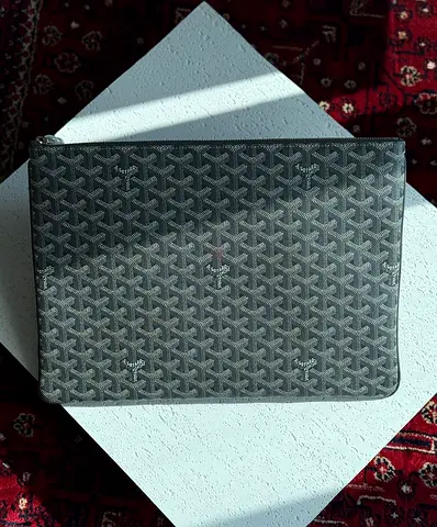 GOYARD Sena MM clutch bag