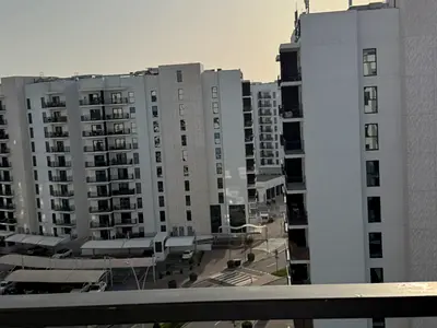 Elegant 1BR | Bright Layout | Great Location