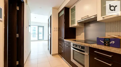 Bright | Central Location I Walking Distance To Burj Khalifa