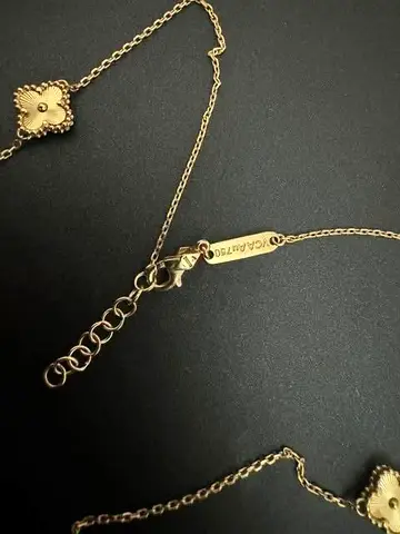 18k Gold necklace size 16 5.31 grams