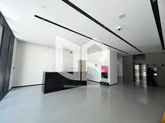 💰 Invest now in a ready-to-move-in apartment within a fully serviced project