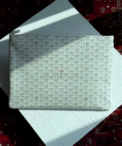 Goyard senat pouch in white