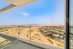 Golf Course View l High floor l Spacious