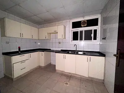 Chiller free: Spacious 2-BHK: King Faisal Street: Prime Location: For Family: Ready to Move