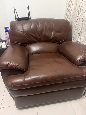 Brown Leather Single Seater Armchair (Comfortable, Good Condition) Recliner