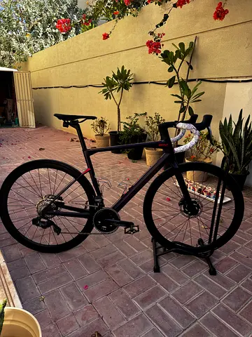BMC Roadmachine 01 THREE (Size 54) – SRAM Force AXS (Mint Condition + Full Accessory Bundle)