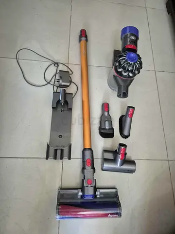 Dyson Vacuum V8 Absolute