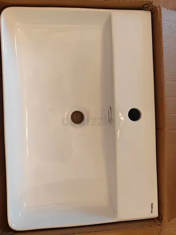 Milano luxe wash basin (600 x 430 x 130mm)White Rectangular Ceramic Bathroom Sink Basin - New in Box
