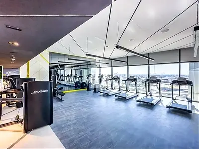 VACANT | SPACIOUS | HIGH FLOOR