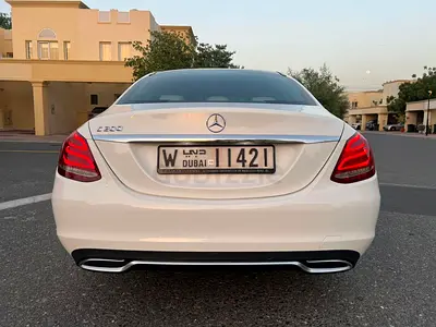 Mercedes-Benz C200 Avantgarde 2016 | GCC Specs | Immaculate Condition
