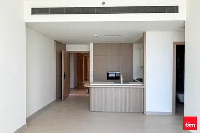 Vacant | Corner Unite | Fitted Kitchen