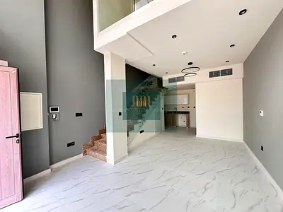 CORNER UNIT |TENANTED | AVAILABLE SOON