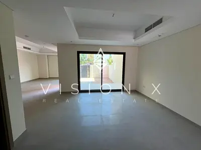 Elegant | Walkable Community | Sleek Interior