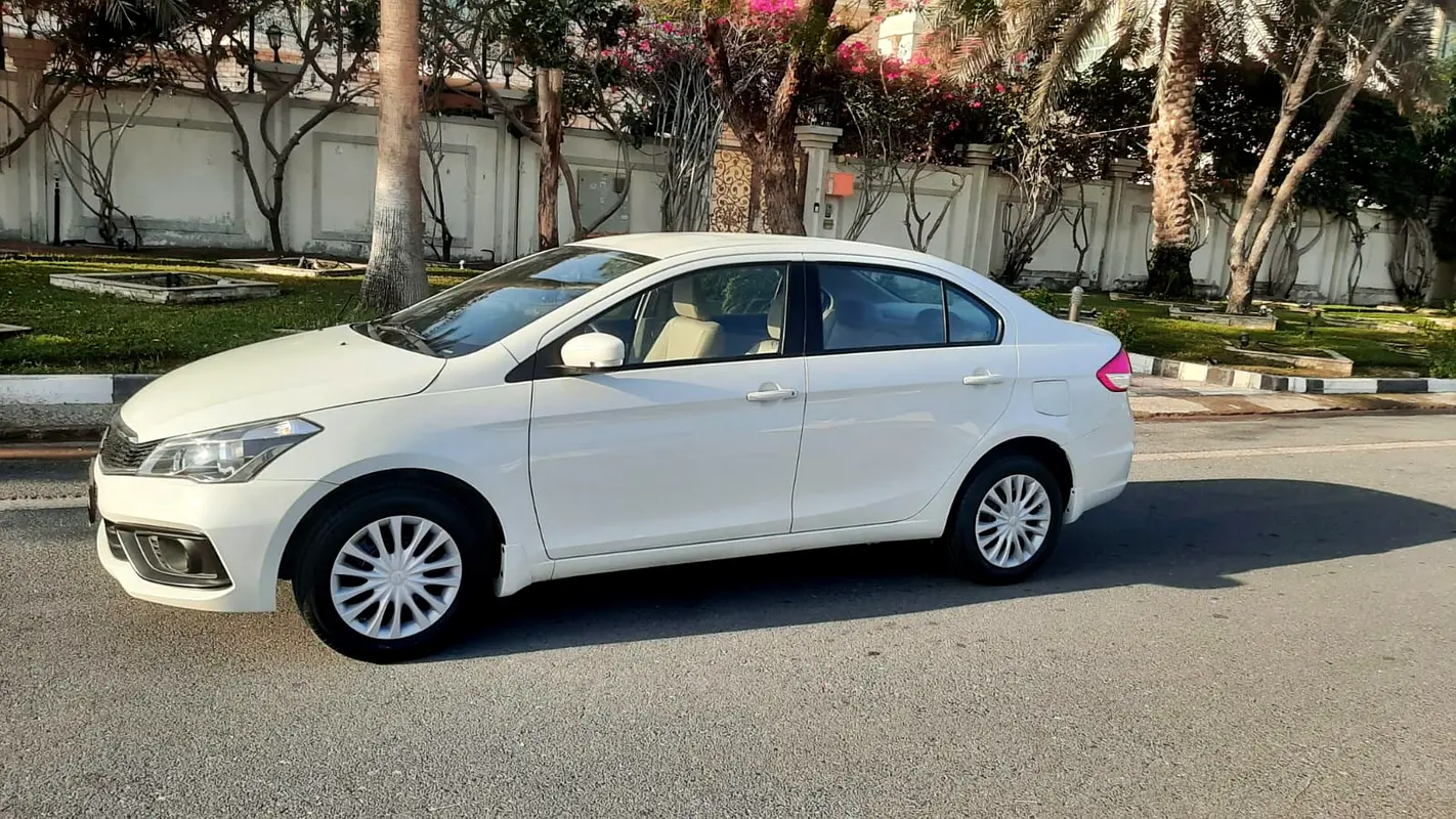 Suzuki Ciaz 2023 — photo 1 of 10