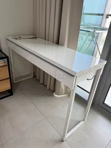 Dresser/Vanity
