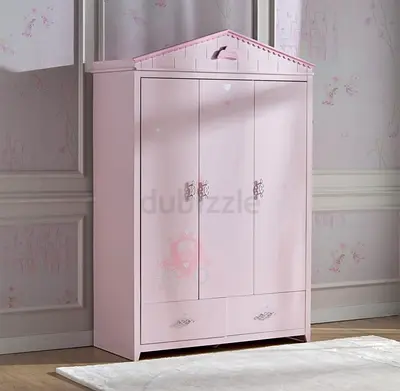 Kids clothes wardrobe