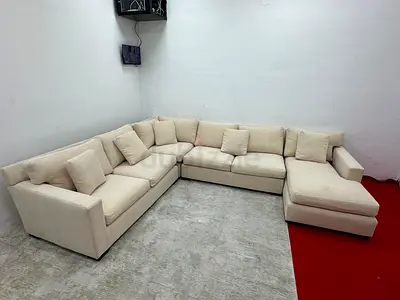 Looks like new condition cratebarrel Ushape sofa