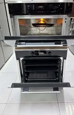 Miele new model Built in Microwave and Oven 60cm same like new
