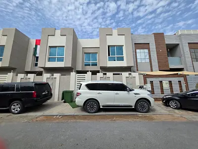 🏡 Villa for rent in Al Yasmin | 4 master bedrooms + living room, majlis, maid's room, and storage | AED 80,000 in 3 installments