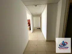 Luxurious three-bedroom apartment with a living room in Sharjah - Al Butinah area - very spacious -