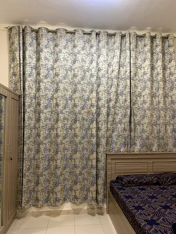 CURTAIN WITH ROD
