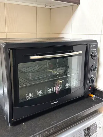 EO-42NK-3 model. Last price 100aed. Electric oven / toaster oven - used, very good condition