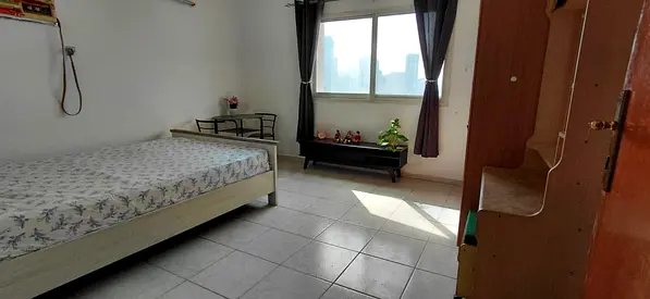 Bright Spacious Semi-furnished with Corniche viewroom for rent- Ideal for single or couple/1600+SEWA
