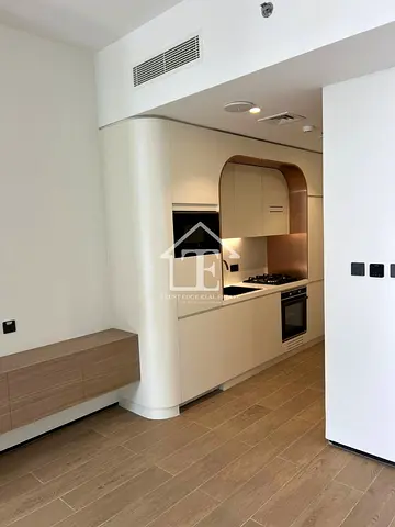 High Floor | Fountain View | Vacant | 4 Cheques