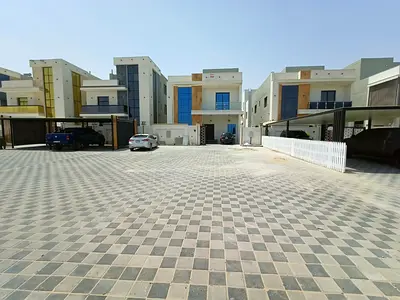 Villa for rent in Al-Haliyo 2, two-story villa, 5 rooms, living room, majlis, and maid's room - first occupancy