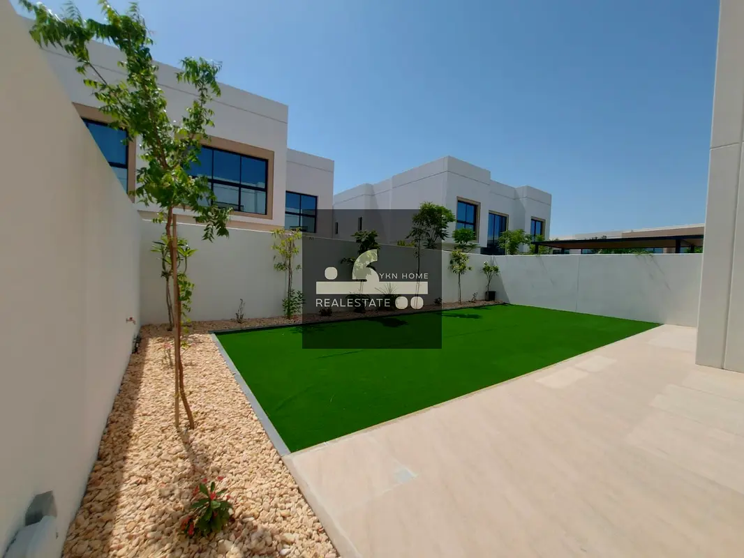 Amazing Garden | Lovely Community | Almost New