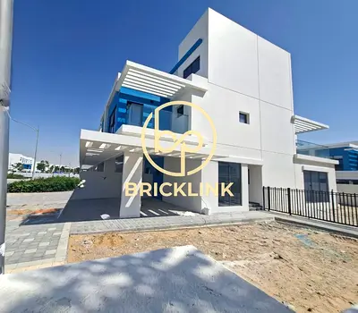Bigger Plot | End Corner | Spacious | Multiple Cheques