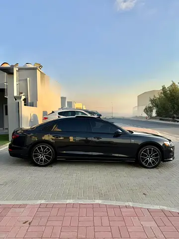 2021 AUDI A8 缩略图 4