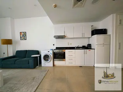 NEAR METRO / NEAR BEACH / MODERN / BRIGHT