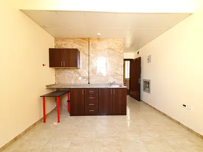 LAVISH STDIO ON ROAD BUILDING NEAR TO SAFARI MALL IN MUWAILEH