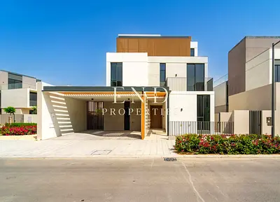Elegant | Large Layout | Call Now
