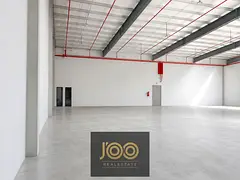 Large Industrial Warehouse for Rent with High Clearance and Strategic Location for Business Growth