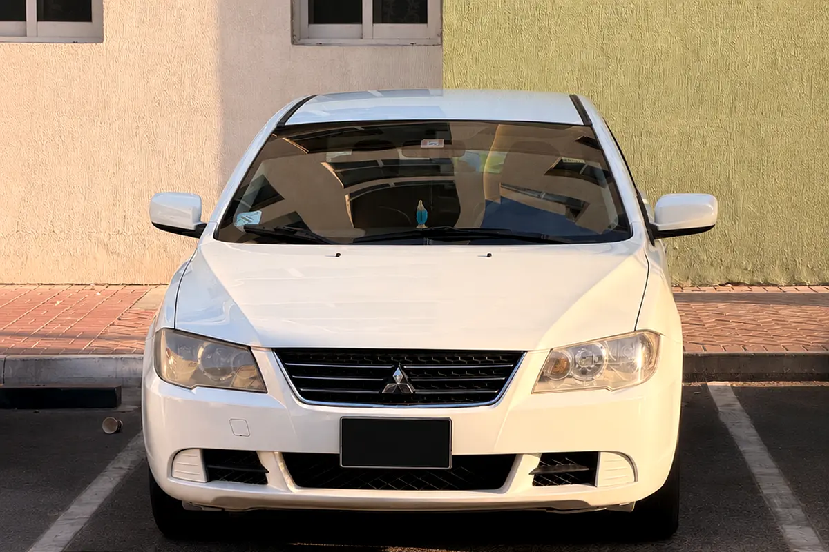 Mitsubishi Fortis 2014 — photo 1 of 4