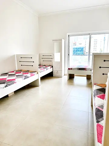 Ladies bedspace beside the metro available in sheikh zayed road