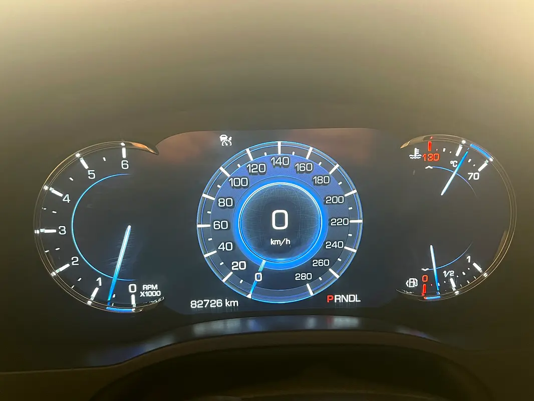 Cadillac Escalade 2017 — photo 1 of 11