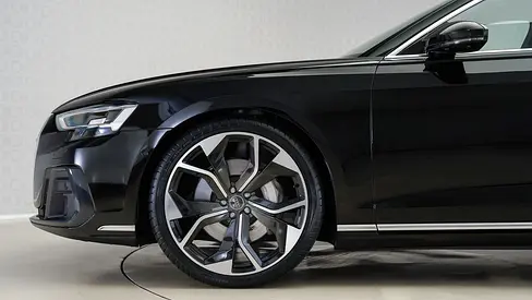 2026 AUDI A8 缩略图 11