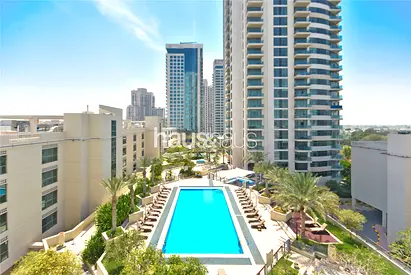 Large Layout | Furnish or Unfurnished | 3 Bath