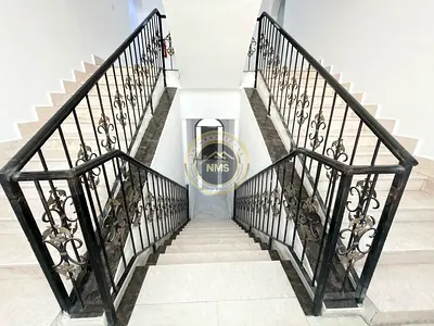 Prime Location/ Ready To Move/ Tawtheeq Available/ Free Bills
