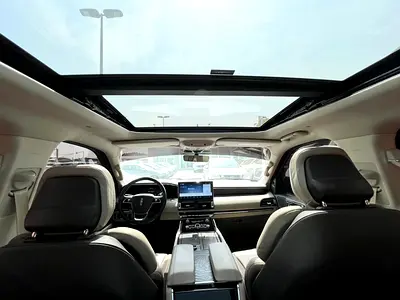 صورة 16 لـ 2022 Lincoln NAVIGATOR