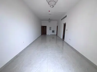 🏢 شقة غرفتين وصالة للإيجار عجمان الحميدية أول ساكن تشطيب فاخر 3 حمام غرف ماستر تكييف مركزي بسعر 58000 درهم