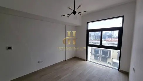 Corner Unit | Multiple cheques | Ready to move