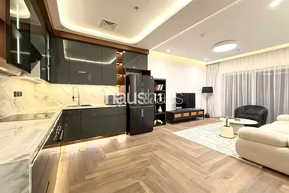 Fully Upgraded | Vacant | Prime Location